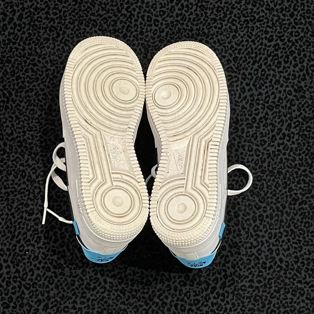 Nike Air Force 1 Boys Sneakers Youth Size 5.5Y Casual Athletic Shoes